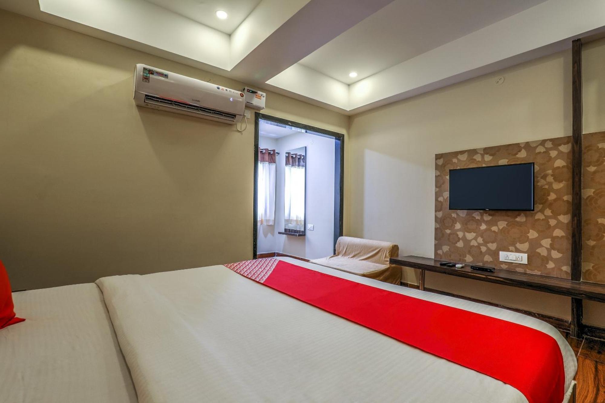 فندق Capital O Sky Grand حيدر أباد المظهر الخارجي الصورة